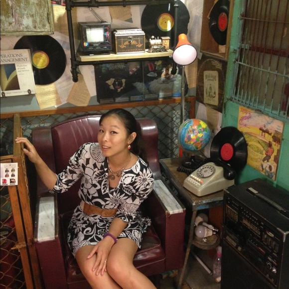 Meet your Posher, Ada! Now a Posh Ambassador! :) - Picture 1 of 8